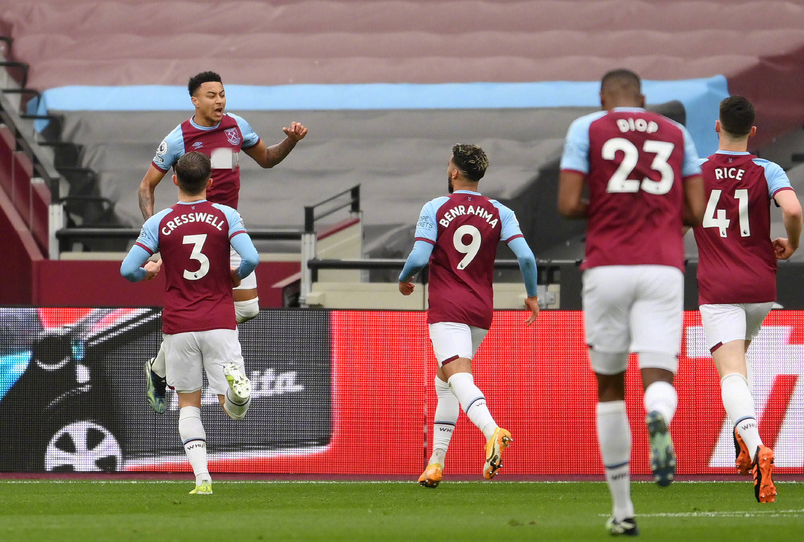 攀岩运动正 攀岩运动正